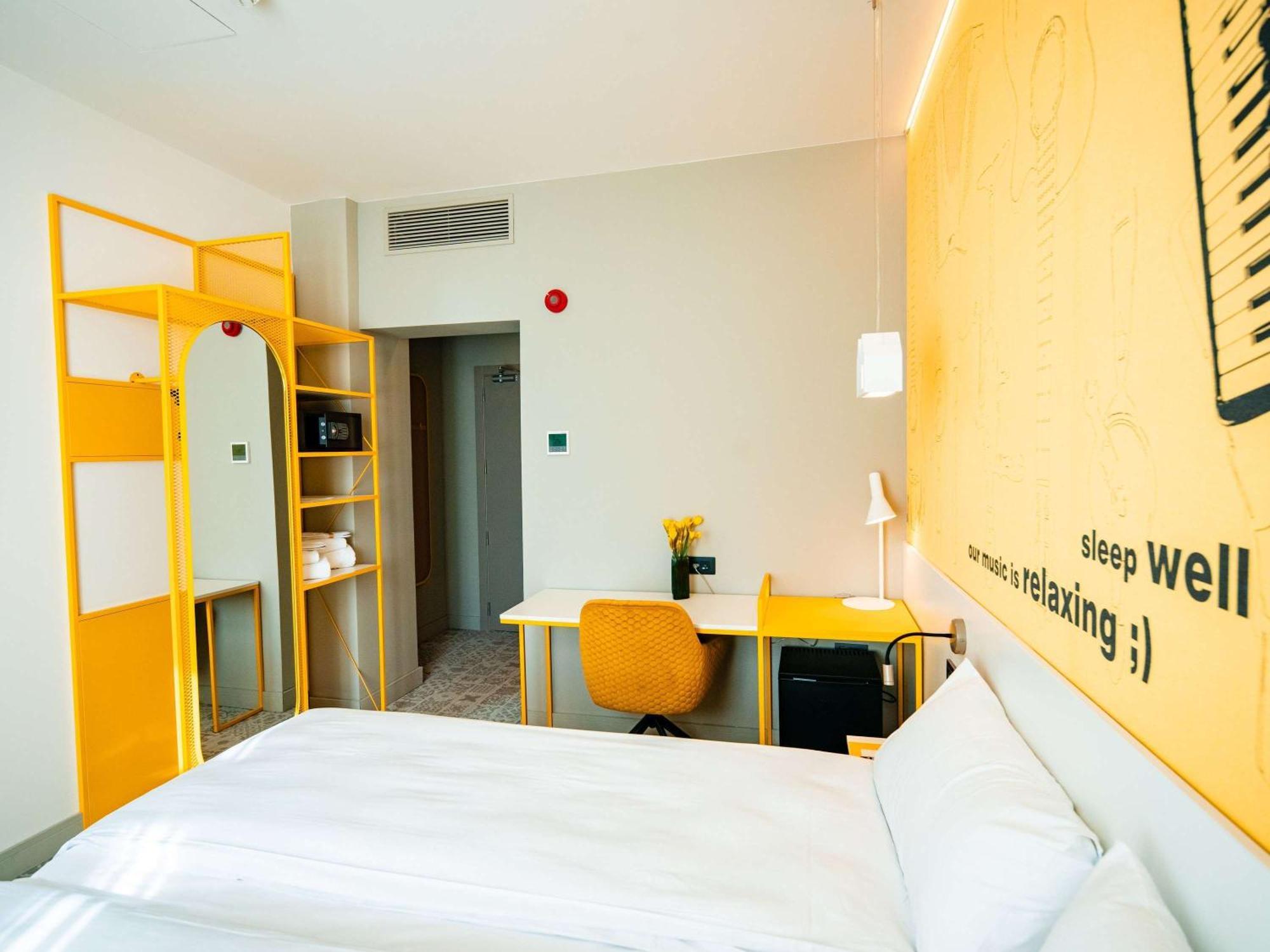 Ibis Styles Sibiu Arsenal Hotel Bagian luar foto