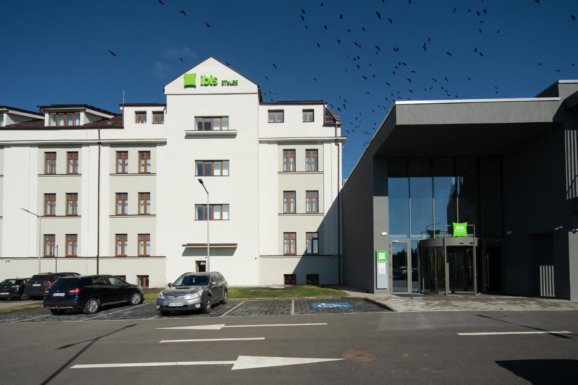 Ibis Styles Sibiu Arsenal Hotel Bagian luar foto