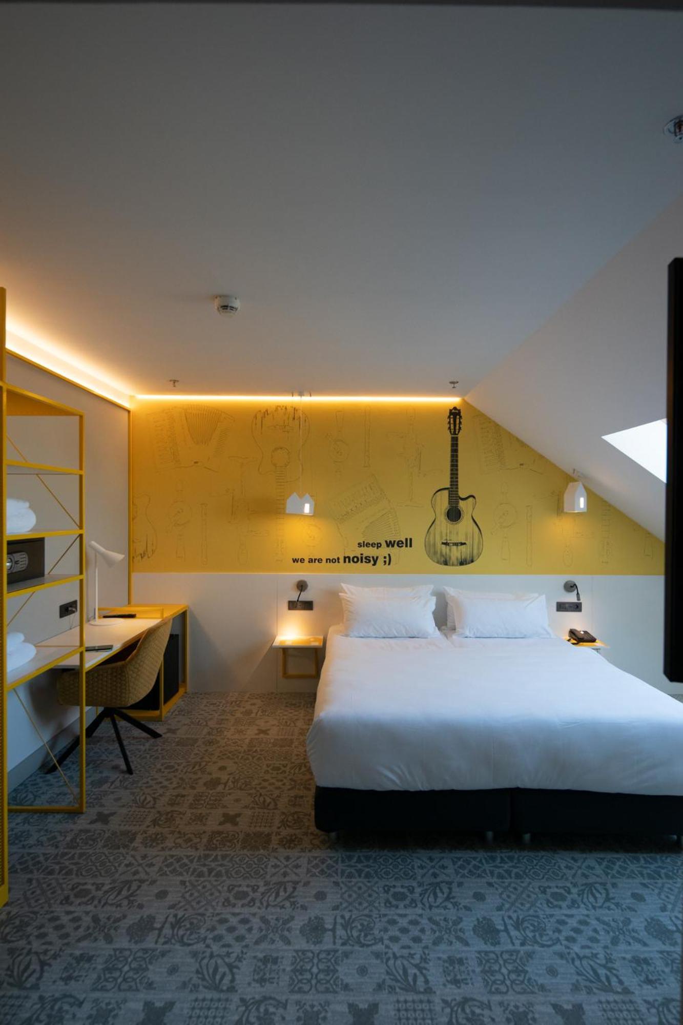 Ibis Styles Sibiu Arsenal Hotel Bagian luar foto