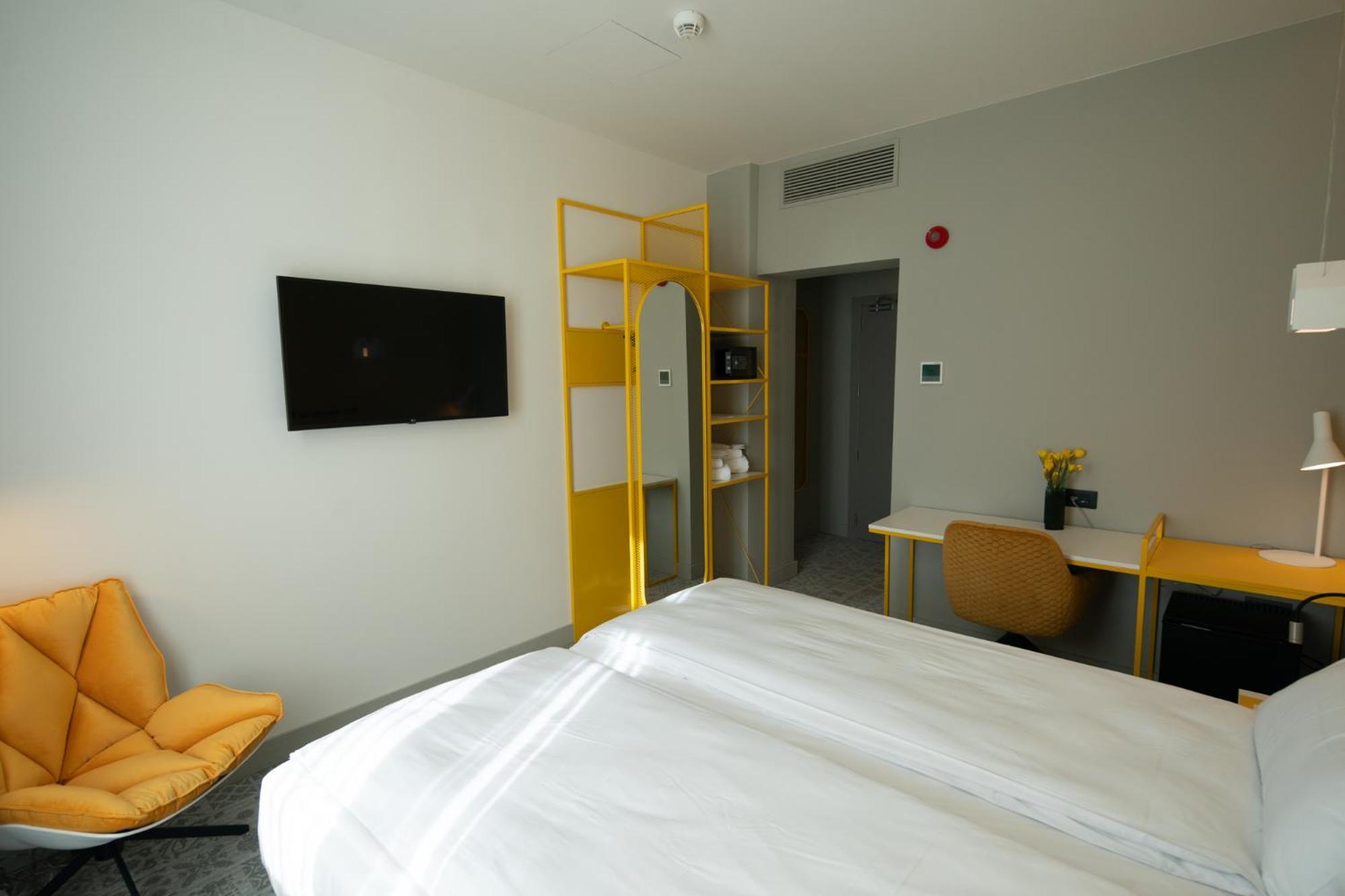 Ibis Styles Sibiu Arsenal Hotel Bagian luar foto