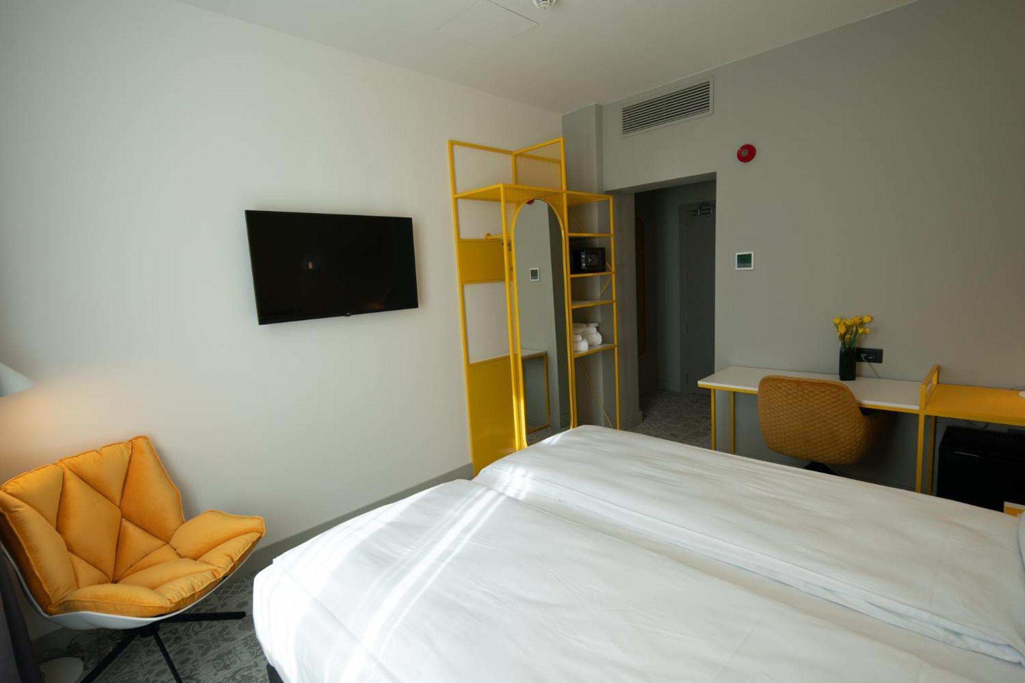 Ibis Styles Sibiu Arsenal Hotel Bagian luar foto